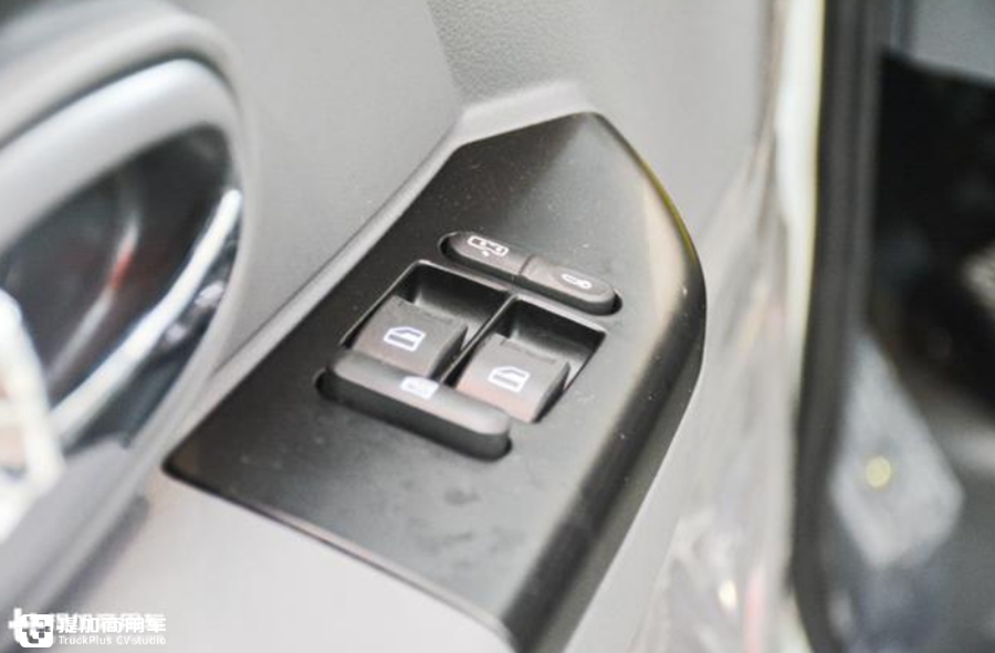 微卡对比评测第二期,飞碟缔途GX 对凯马锐航X,二线微卡选哪款好? - 第9张 - 提加商用车网 微卡对比评测第二期,飞碟缔途GX 对凯马锐航X,二线微卡选哪款好? - 第9张