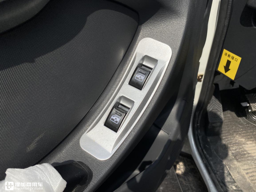 微卡对比评测第二期,飞碟缔途GX 对凯马锐航X,二线微卡选哪款好? - 第10张 - 提加商用车网 微卡对比评测第二期,飞碟缔途GX 对凯马锐航X,二线微卡选哪款好? - 第10张