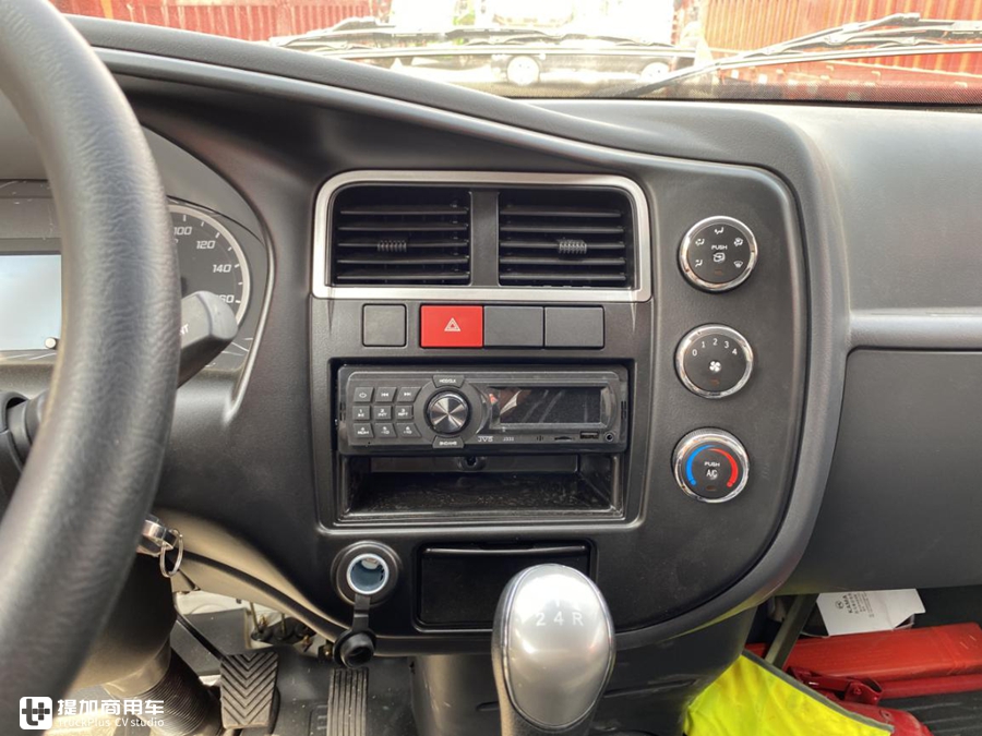 微卡对比评测第二期,飞碟缔途GX 对凯马锐航X,二线微卡选哪款好? - 第12张 - 提加商用车网 微卡对比评测第二期,飞碟缔途GX 对凯马锐航X,二线微卡选哪款好? - 第12张