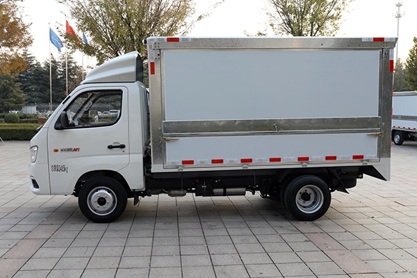 地摊金涌，爆款祥菱再添揽钱新战场 - 第1张