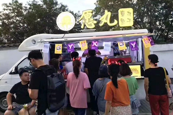 地摊金涌，爆款祥菱再添揽钱新战场 - 第2张