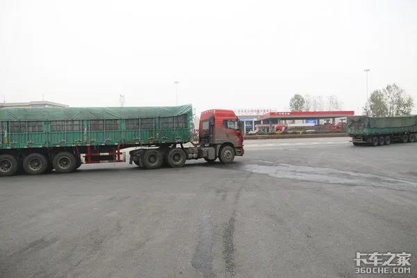 疲劳驾驶进入“一刀切”模式！想休息却没地停车！卡友太难了 - 第2张