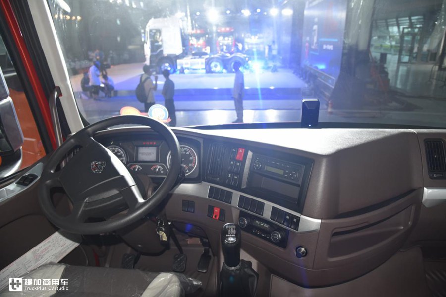 比平头卡车更安全舒适,20多万就能买,乘龙T5长头卡车考虑吗? - 第7张 - 提加商用车网 比平头卡车更安全舒适,20多万就能买,乘龙T5长头卡车考虑吗? - 第7张