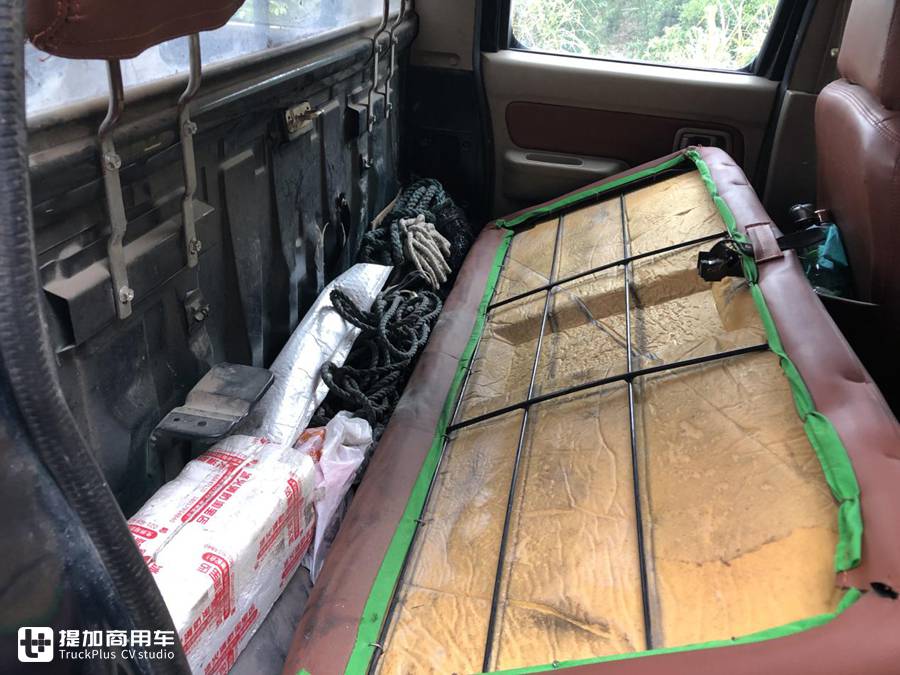 机械四驱摇杆最经典,真正的创业好帮手,2013款锐骐四驱皮卡实拍 - 第10张 - 提加商用车网 机械四驱摇杆最经典,真正的创业好帮手,2013款锐骐四驱皮卡实拍 - 第10张