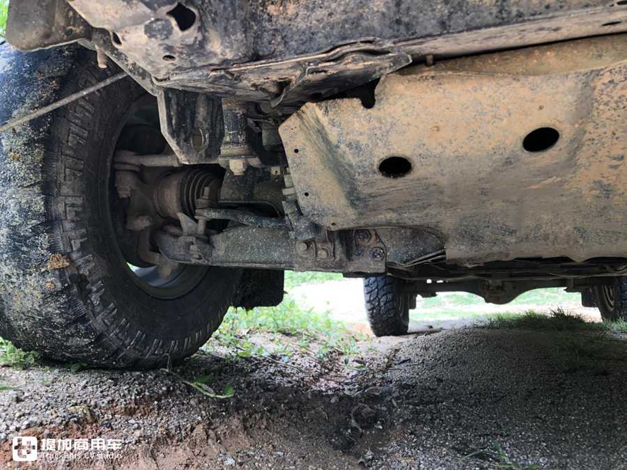 机械四驱摇杆最经典,真正的创业好帮手,2013款锐骐四驱皮卡实拍 - 第12张 - 提加商用车网 机械四驱摇杆最经典,真正的创业好帮手,2013款锐骐四驱皮卡实拍 - 第12张