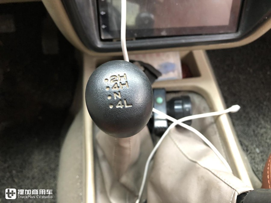 机械四驱摇杆最经典,真正的创业好帮手,2013款锐骐四驱皮卡实拍 - 第16张 - 提加商用车网 机械四驱摇杆最经典,真正的创业好帮手,2013款锐骐四驱皮卡实拍 - 第16张