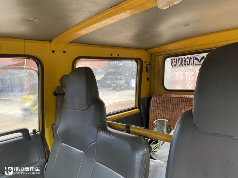 偶遇五十铃600P工程车,4K动力外观简约,城市作业车还是五十铃可靠 - 第7张 - 提加商用车网 偶遇五十铃600P工程车,4K动力外观简约,城市作业车还是五十铃可靠 - 第7张