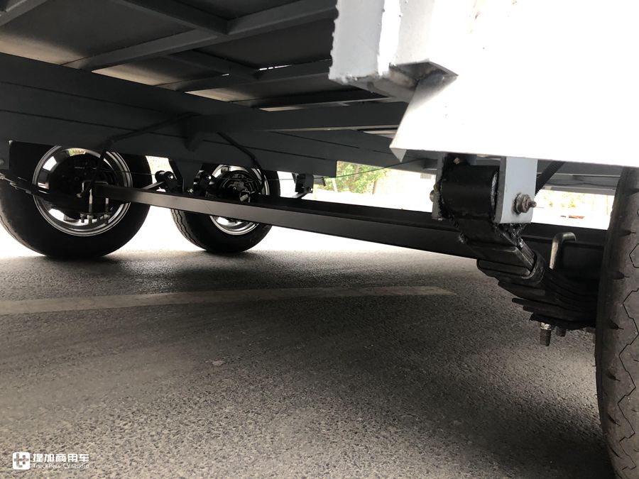 轻卡也有两节车厢车型上路了?山东凯马M3轻卡中置轴列车实拍 - 第19张 - 提加商用车网 轻卡也有两节车厢车型上路了?山东凯马M3轻卡中置轴列车实拍 - 第19张