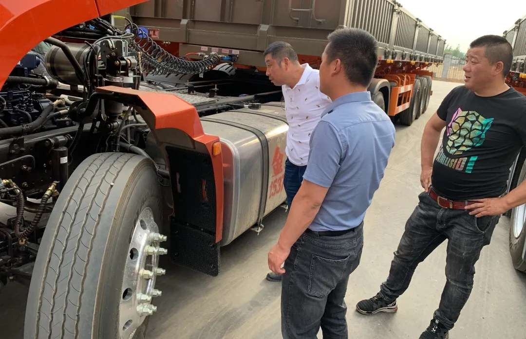 陕汽重卡 | 直播品鉴火炎焱 关爱走访显真情 - 第4张