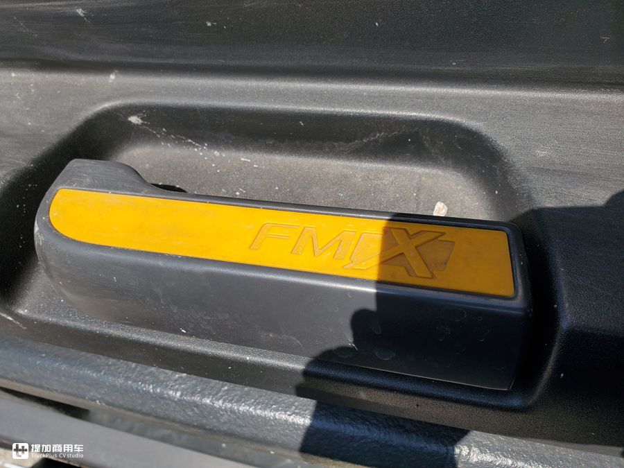 三一C10上装+沃尔沃FMX底盘,听说这是最强四桥泵车组合 - 第6张 - 提加商用车网 三一C10上装+沃尔沃FMX底盘,听说这是最强四桥泵车组合 - 第6张