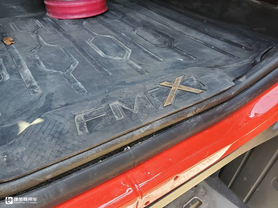 三一C10上装+沃尔沃FMX底盘,听说这是最强四桥泵车组合 - 第12张 - 提加商用车网 三一C10上装+沃尔沃FMX底盘,听说这是最强四桥泵车组合 - 第12张