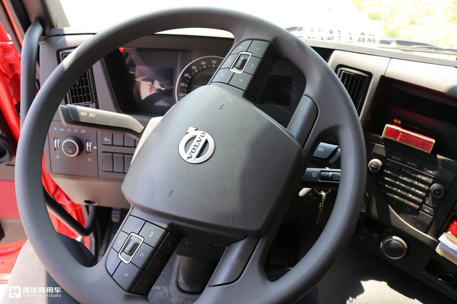 三一C10上装+沃尔沃FMX底盘,听说这是最强四桥泵车组合 - 第15张 - 提加商用车网 三一C10上装+沃尔沃FMX底盘,听说这是最强四桥泵车组合 - 第15张