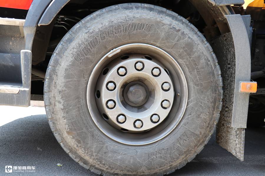 三一C10上装+沃尔沃FMX底盘,听说这是最强四桥泵车组合 - 第22张 - 提加商用车网 三一C10上装+沃尔沃FMX底盘,听说这是最强四桥泵车组合 - 第22张