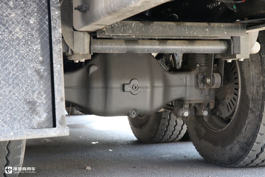 三一C10上装+沃尔沃FMX底盘,听说这是最强四桥泵车组合 - 第29张 - 提加商用车网 三一C10上装+沃尔沃FMX底盘,听说这是最强四桥泵车组合 - 第29张