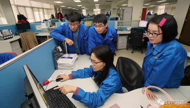 陕汽重卡 前行路上,贴心服务与您同在 - 第4张 - 提加商用车网 陕汽重卡 前行路上,贴心服务与您同在 - 第4张