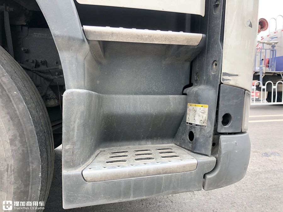 开6年的沃尔沃FM卡车还能卖20万,跑了160多万公里,车况怎么样? - 第3张 - 提加商用车网 开6年的沃尔沃FM卡车还能卖20万,跑了160多万公里,车况怎么样? - 第3张