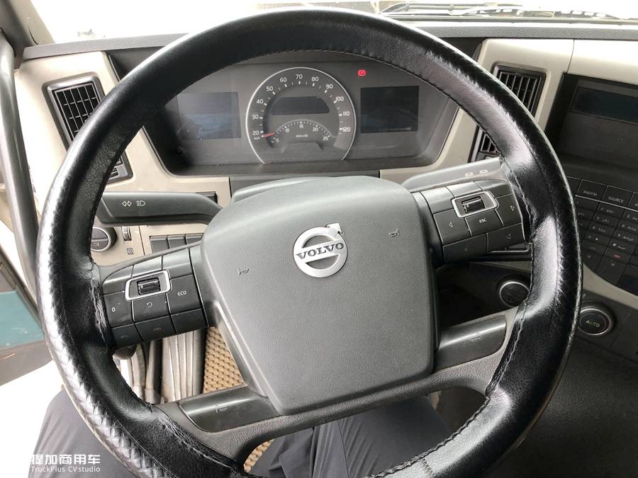 开6年的沃尔沃FM卡车还能卖20万,跑了160多万公里,车况怎么样? - 第9张 - 提加商用车网 开6年的沃尔沃FM卡车还能卖20万,跑了160多万公里,车况怎么样? - 第9张