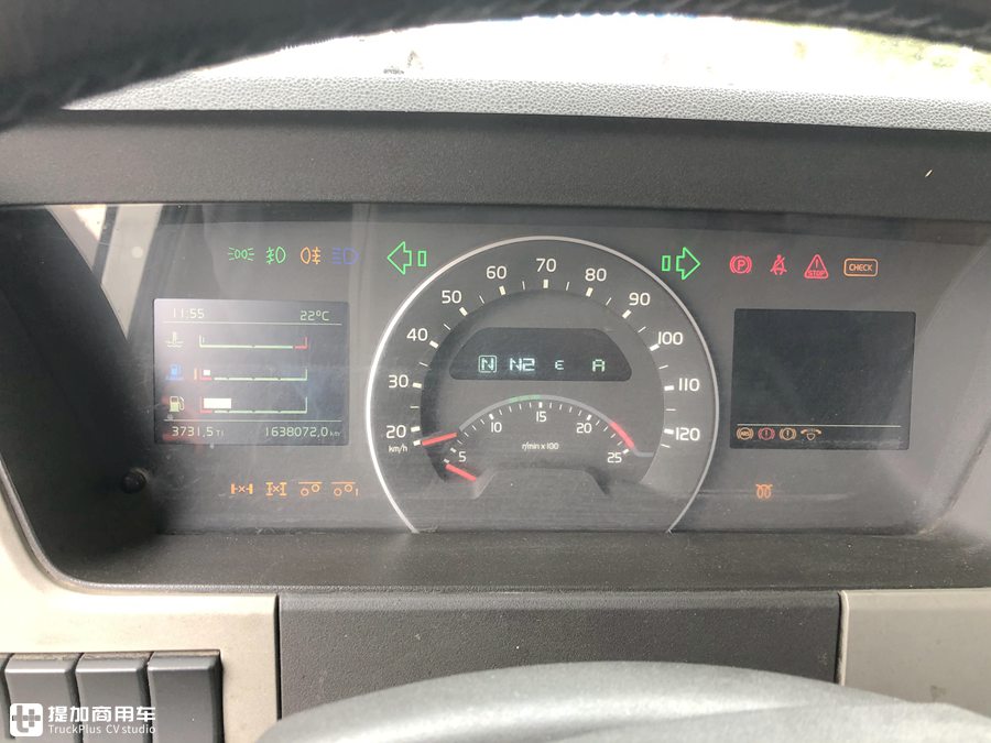 开6年的沃尔沃FM卡车还能卖20万,跑了160多万公里,车况怎么样? - 第10张 - 提加商用车网 开6年的沃尔沃FM卡车还能卖20万,跑了160多万公里,车况怎么样? - 第10张