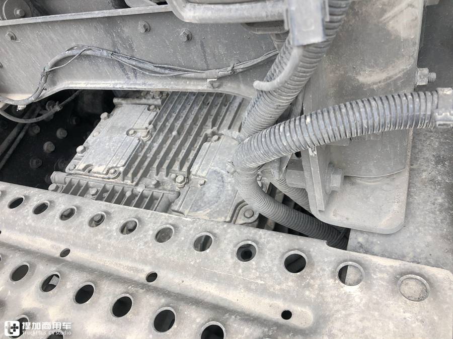 开6年的沃尔沃FM卡车还能卖20万,跑了160多万公里,车况怎么样? - 第17张 - 提加商用车网 开6年的沃尔沃FM卡车还能卖20万,跑了160多万公里,车况怎么样? - 第17张