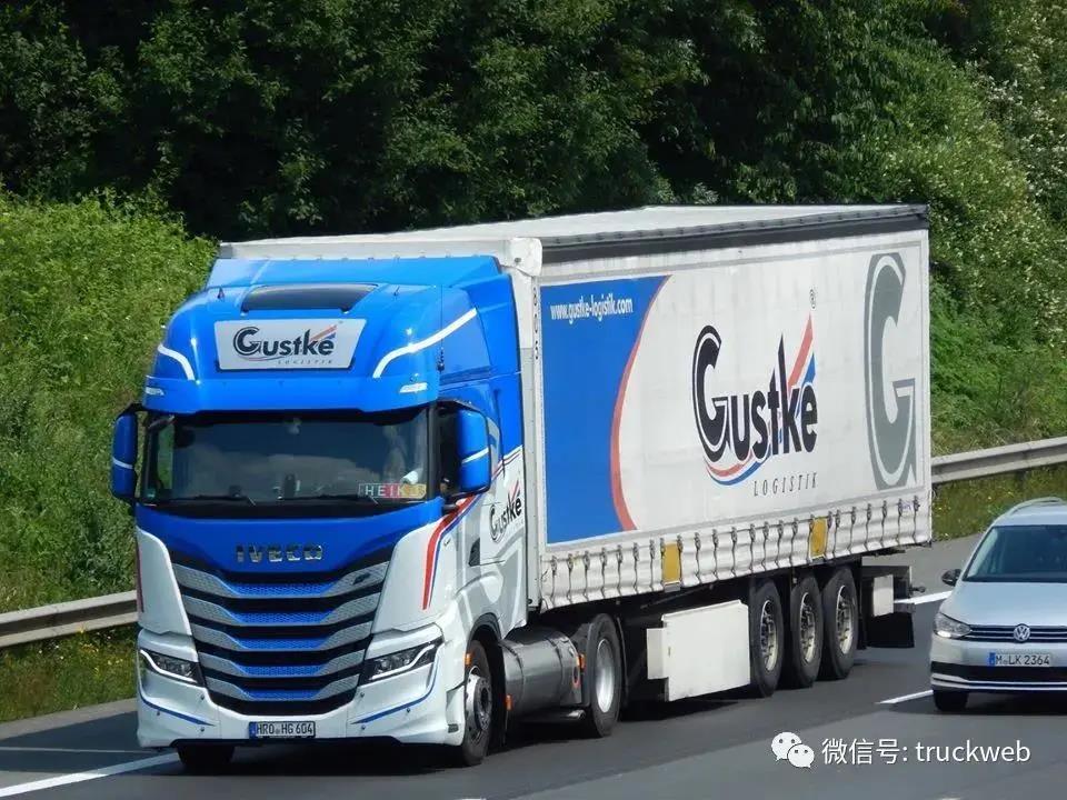 续航1600公里 ,依维柯向德国大客户交付30辆S-WAY NP天然气牵引车 - 第3张 - 提加商用车网 续航1600公里 ,依维柯向德国大客户交付30辆S-WAY NP天然气牵引车 - 第3张