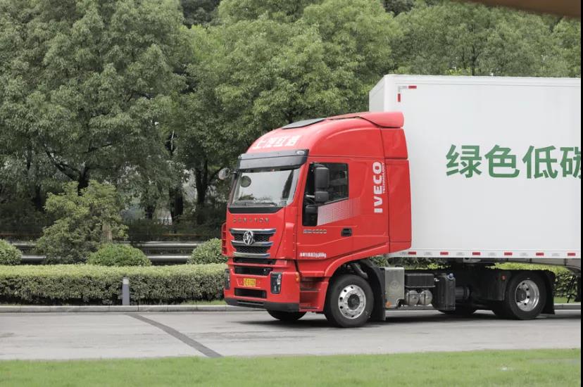 轻量化、低鞍座,上汽红岩快递物流运输车为高效物流而生 - 第6张 - 提加商用车网 轻量化、低鞍座,上汽红岩快递物流运输车为高效物流而生 - 第6张
