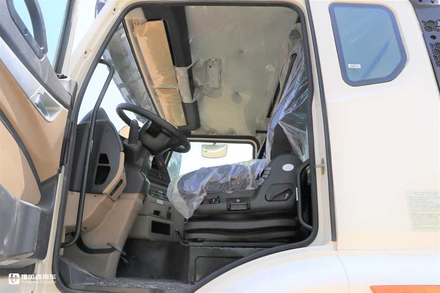 定制版重汽豪瀚N5G泵车底盘实拍,还是国六排放,性价比真高! - 第8张 - 提加商用车网 定制版重汽豪瀚N5G泵车底盘实拍,还是国六排放,性价比真高! - 第8张