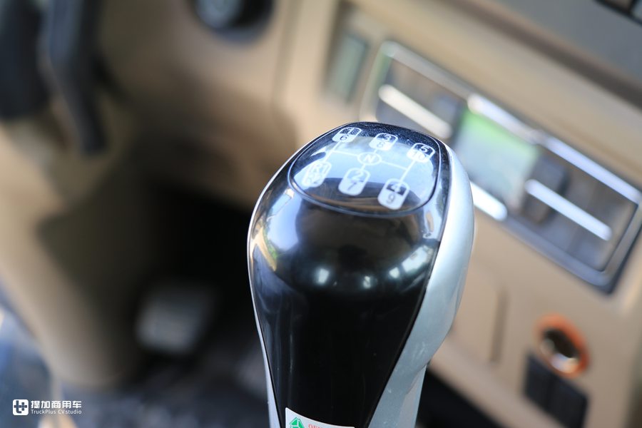 定制版重汽豪瀚N5G泵车底盘实拍,还是国六排放,性价比真高! - 第15张 - 提加商用车网 定制版重汽豪瀚N5G泵车底盘实拍,还是国六排放,性价比真高! - 第15张