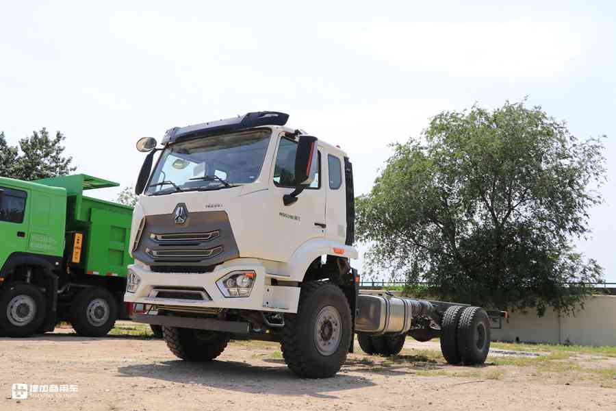 定制版重汽豪瀚N5G泵车底盘实拍,还是国六排放,性价比真高! - 第20张 - 提加商用车网 定制版重汽豪瀚N5G泵车底盘实拍,还是国六排放,性价比真高! - 第20张