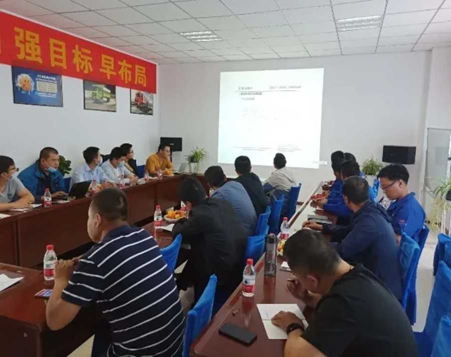 陕汽重卡 | 贴心服务走终端 客户放心行无忧 - 第2张 - 提加商用车网 陕汽重卡 | 贴心服务走终端 客户放心行无忧 - 第2张
