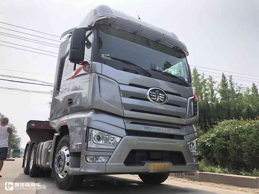 江铃新宝典皮卡下线,50万的解放J7实拍,提加一周好文推荐 - 第1张 - 提加商用车网 江铃新宝典皮卡下线,50万的解放J7实拍,提加一周好文推荐 - 第1张