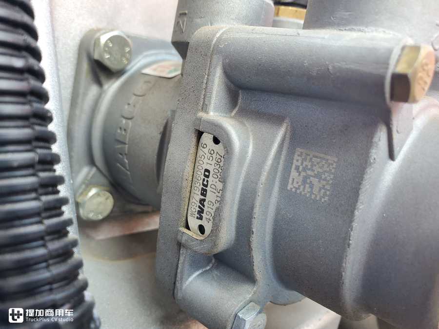 12挡变速箱更适应工地路况,440马力柴油动力,豪沃TX自卸车实拍 - 第23张 - 提加商用车网 12挡变速箱更适应工地路况,440马力柴油动力,豪沃TX自卸车实拍 - 第23张