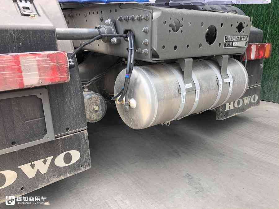 偶遇配潍柴发动机的豪沃T7H巡展车,这车怎么样?实拍带你好好看看 - 第19张 - 提加商用车网 偶遇配潍柴发动机的豪沃T7H巡展车,这车怎么样?实拍带你好好看看 - 第19张