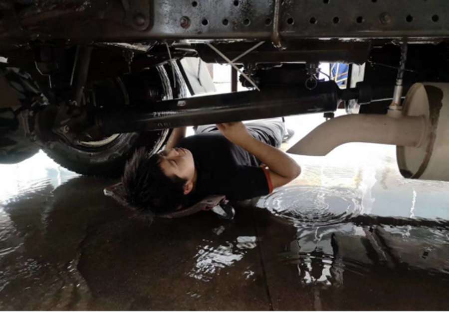 江淮轻卡闻“汛”而动,风雨中彰显企业担当 - 第2张 - 提加商用车网 江淮轻卡闻“汛”而动,风雨中彰显企业担当 - 第2张
