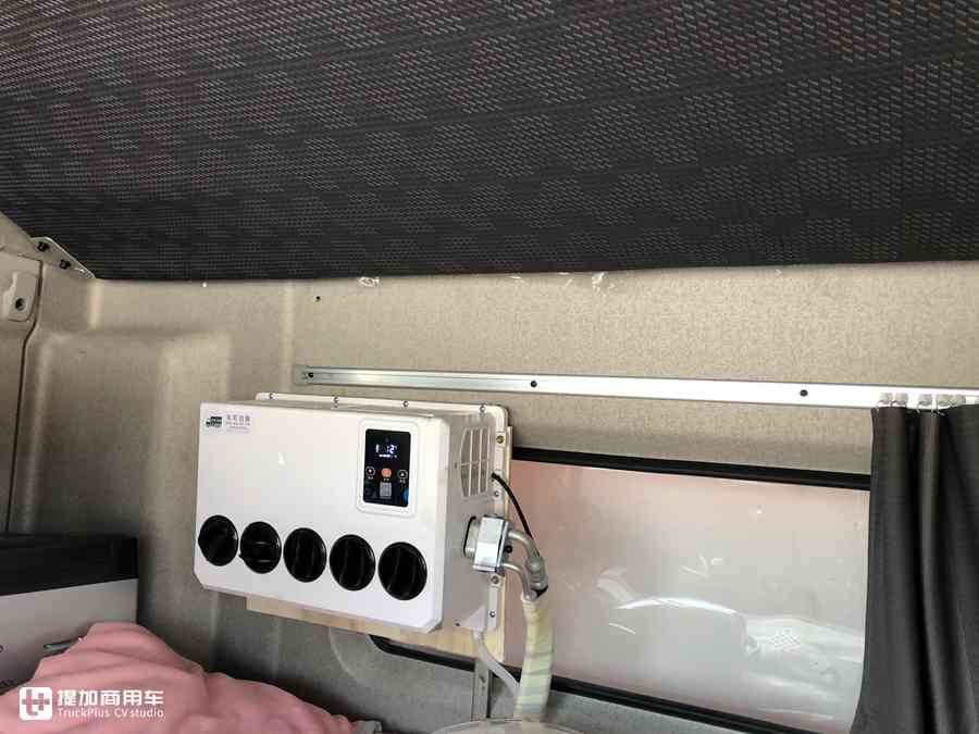 AMT变速箱、8气囊悬挂,顶配解放JH6前四后八载货车实拍 - 第17张 - 提加商用车网 AMT变速箱、8气囊悬挂,顶配解放JH6前四后八载货车实拍 - 第17张