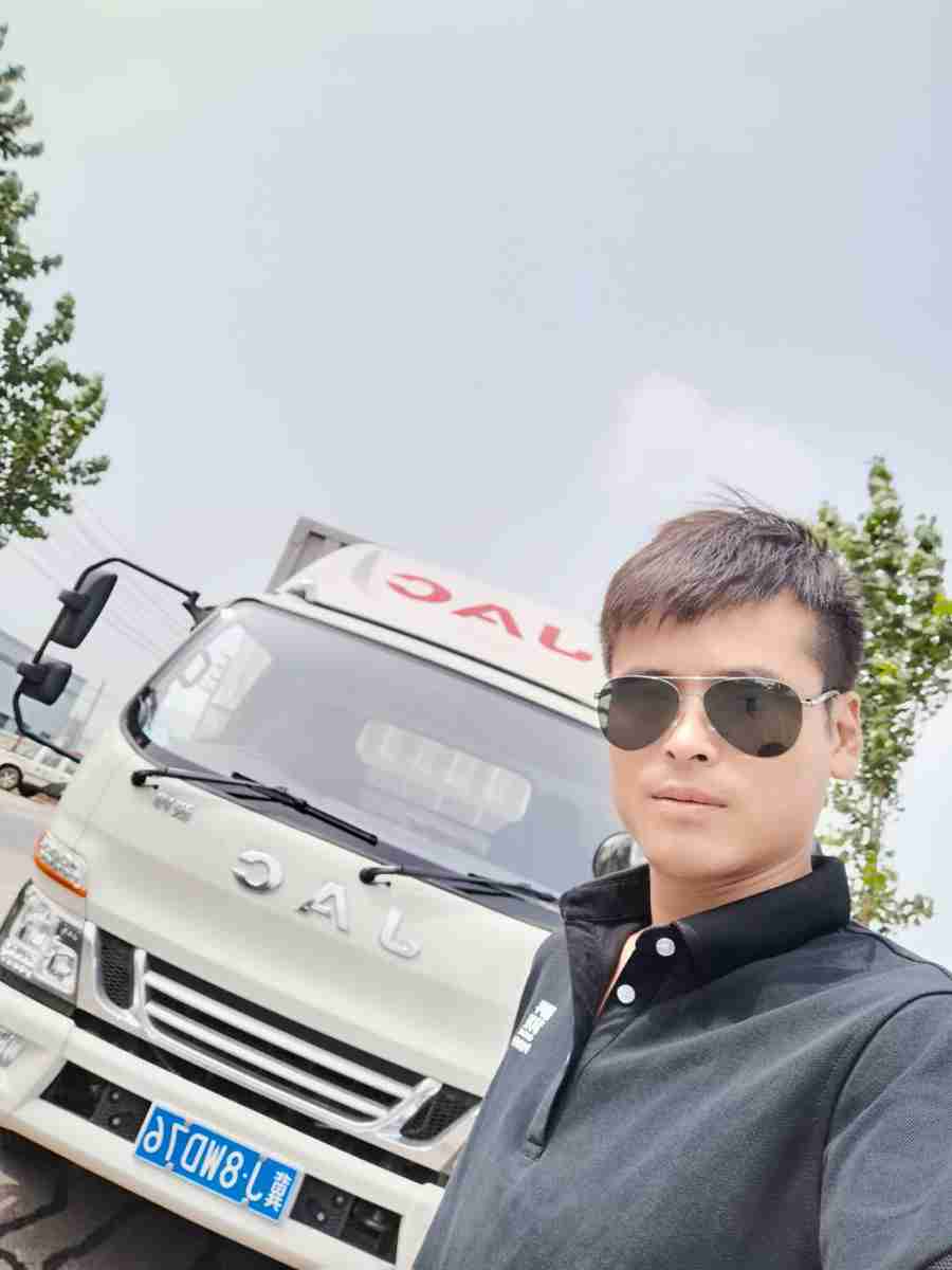 国三换车选骏铃,商超车队十年来全是骏铃车 - 第1张 - 提加商用车网 国三换车选骏铃,商超车队十年来全是骏铃车 - 第1张