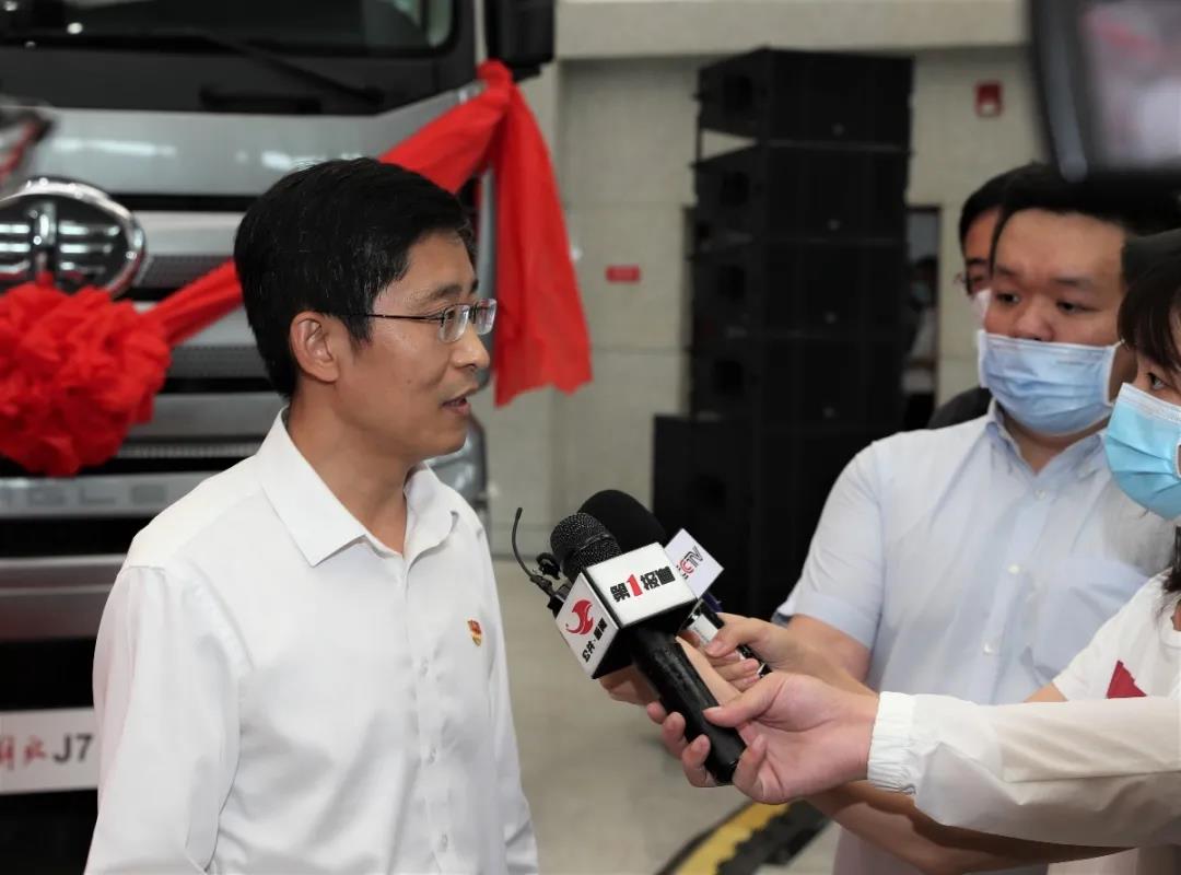 “火车”英雄孙刚的车,解放送了! - 第8张 - 提加商用车网 “火车”英雄孙刚的车,解放送了! - 第8张