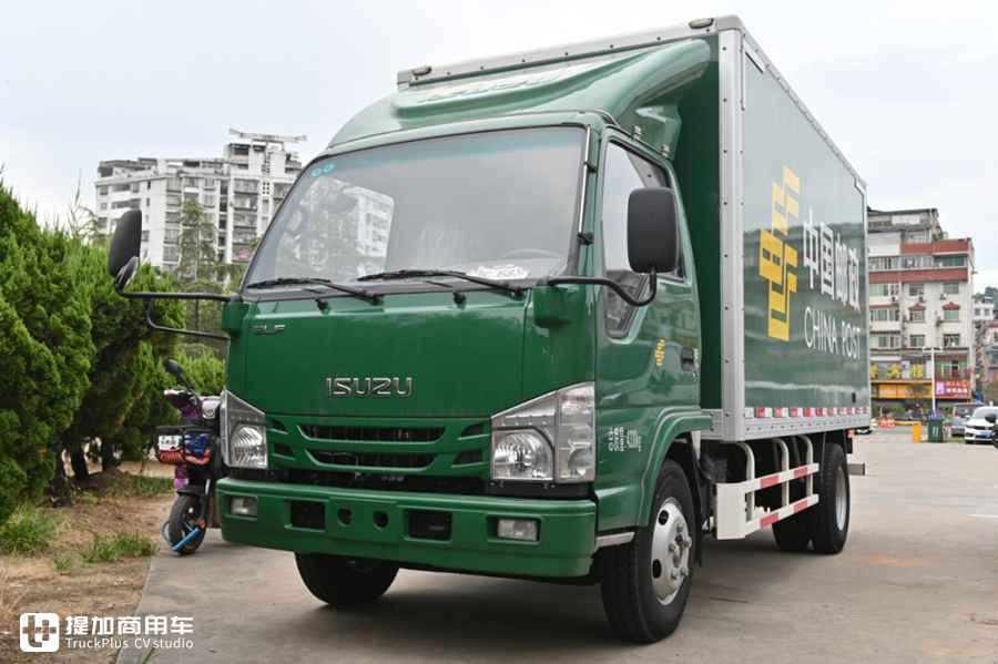 与日本同步,内饰简洁耐用,邮政新购的国六五十铃轻卡实拍 - 第1张 - 提加商用车网 与日本同步,内饰简洁耐用,邮政新购的国六五十铃轻卡实拍 - 第1张