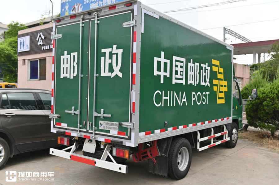 与日本同步,内饰简洁耐用,邮政新购的国六五十铃轻卡实拍 - 第25张 - 提加商用车网 与日本同步,内饰简洁耐用,邮政新购的国六五十铃轻卡实拍 - 第25张