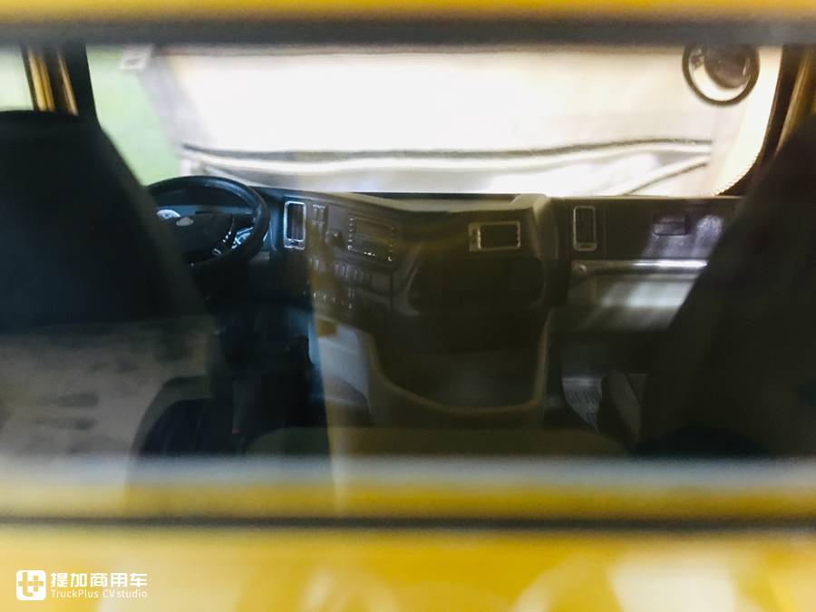2016款乘龙H7牵引车模型实拍,做工质量上乘,怪不得如此畅销 - 第17张 - 提加商用车网 2016款乘龙H7牵引车模型实拍,做工质量上乘,怪不得如此畅销 - 第17张
