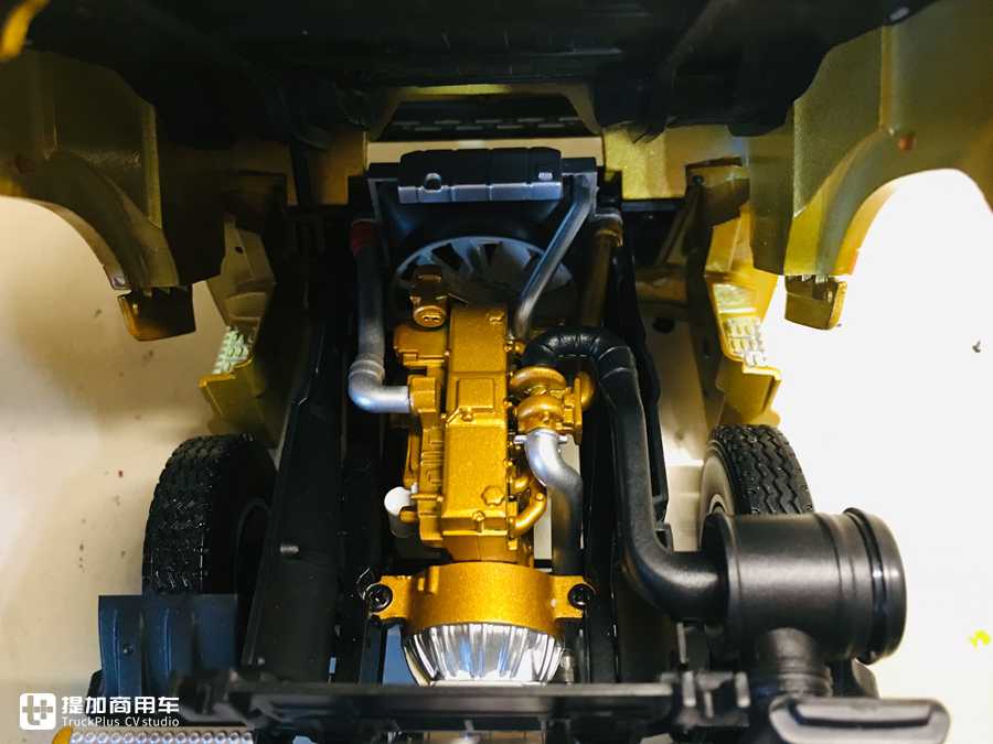 2016款乘龙H7牵引车模型实拍,做工质量上乘,怪不得如此畅销 - 第24张 - 提加商用车网 2016款乘龙H7牵引车模型实拍,做工质量上乘,怪不得如此畅销 - 第24张