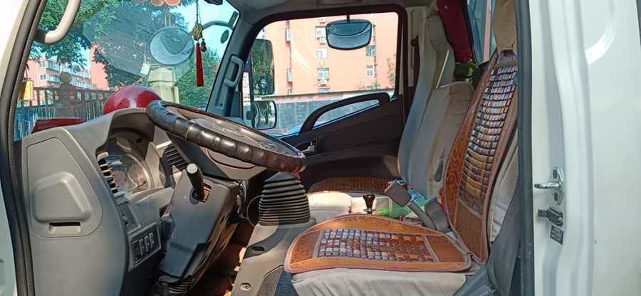 卡友老张:选车得有计划 一步到位国六骏铃更省心 - 第6张 - 提加商用车网 卡友老张:选车得有计划 一步到位国六骏铃更省心 - 第6张