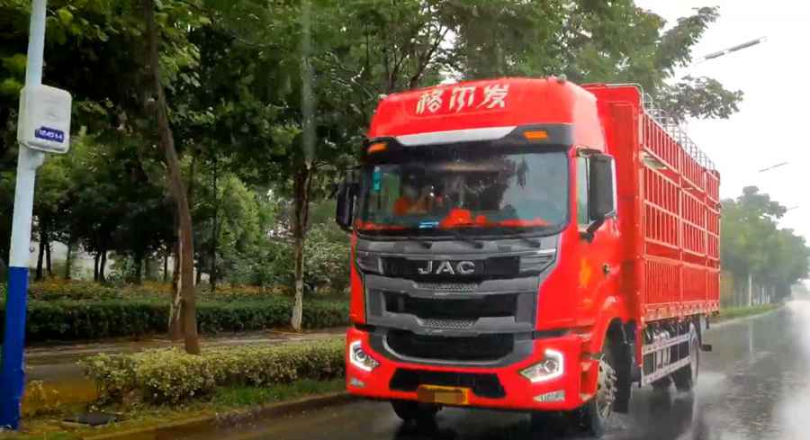 格尔发A5X中体载货车是如何打动年轻卡车司机的? - 第3张 - 提加商用车网 格尔发A5X中体载货车是如何打动年轻卡车司机的? - 第3张