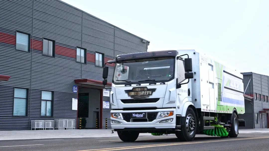 城市开启美颜滤镜 只需银隆这台车 - 第4张 - 提加商用车网 城市开启美颜滤镜 只需银隆这台车 - 第4张