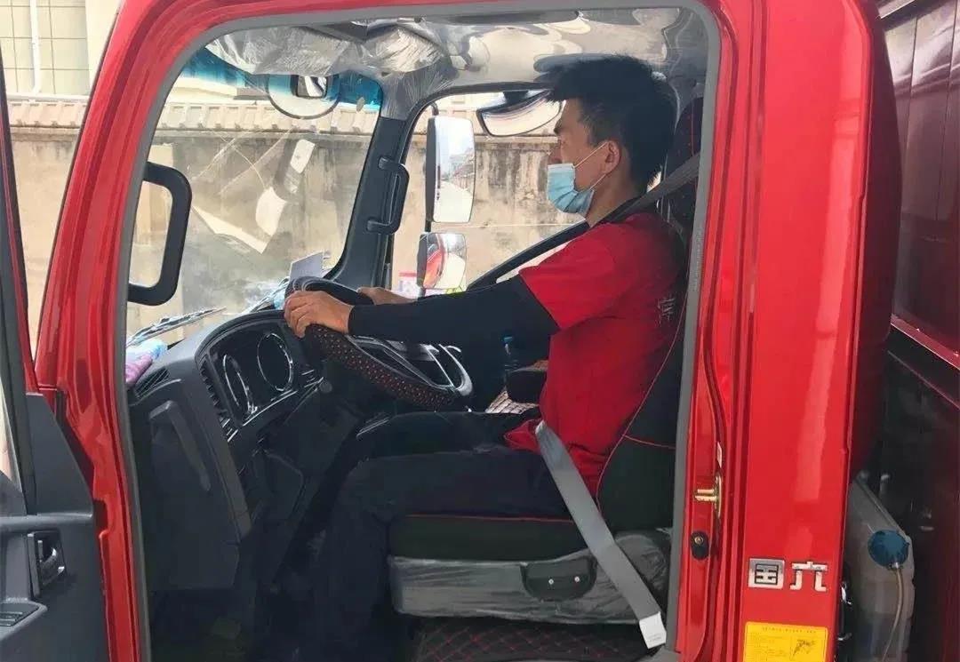 选车,主要看两点,但中国重汽却给了2+1! - 第2张 - 提加商用车网 选车,主要看两点,但中国重汽却给了2+1! - 第2张