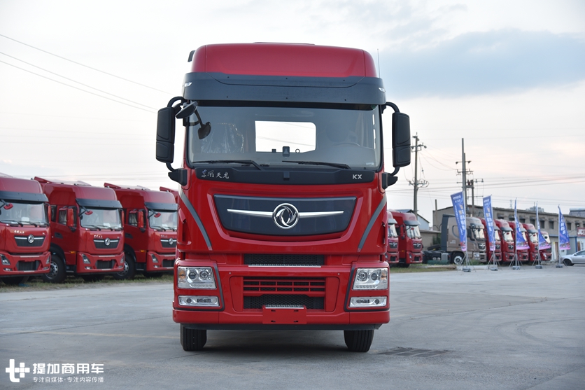 600马力的国六天龙旗舰牵引车靠谱吗?配置有多高端?实拍带您看看 - 第4张 - 提加商用车网 600马力的国六天龙旗舰牵引车靠谱吗?配置有多高端?实拍带您看看 - 第4张