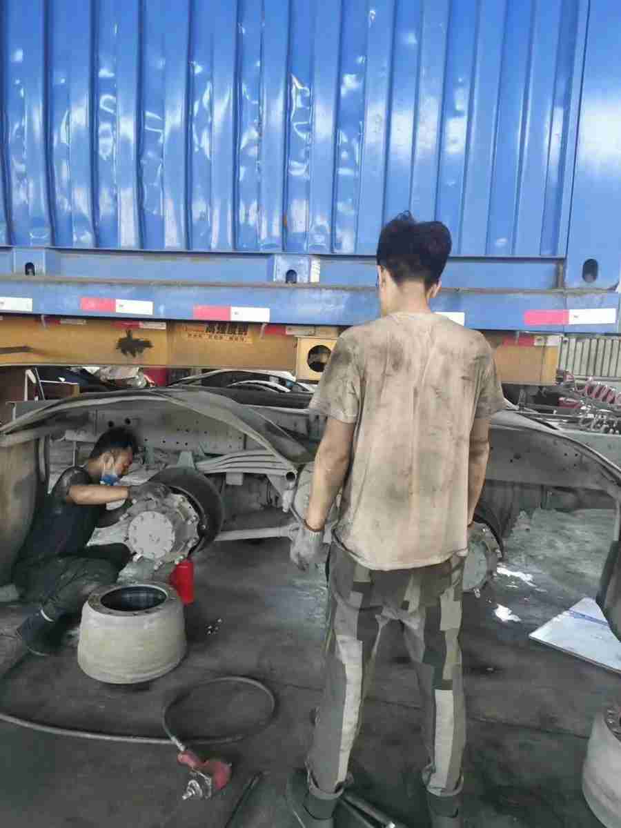 陕汽服务人,迎难而上,服务至上! - 第2张 - 提加商用车网 陕汽服务人,迎难而上,服务至上! - 第2张