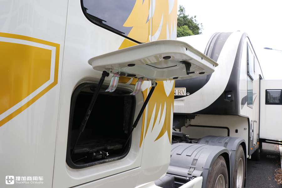 实拍用户购买的格尔发V7长头卡车,临时拖个房车,别说造型还真搭配 - 第10张 - 提加商用车网 实拍用户购买的格尔发V7长头卡车,临时拖个房车,别说造型还真搭配 - 第10张
