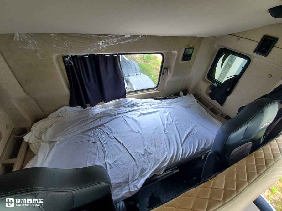 实拍用户购买的格尔发V7长头卡车,临时拖个房车,别说造型还真搭配 - 第21张 - 提加商用车网 实拍用户购买的格尔发V7长头卡车,临时拖个房车,别说造型还真搭配 - 第21张