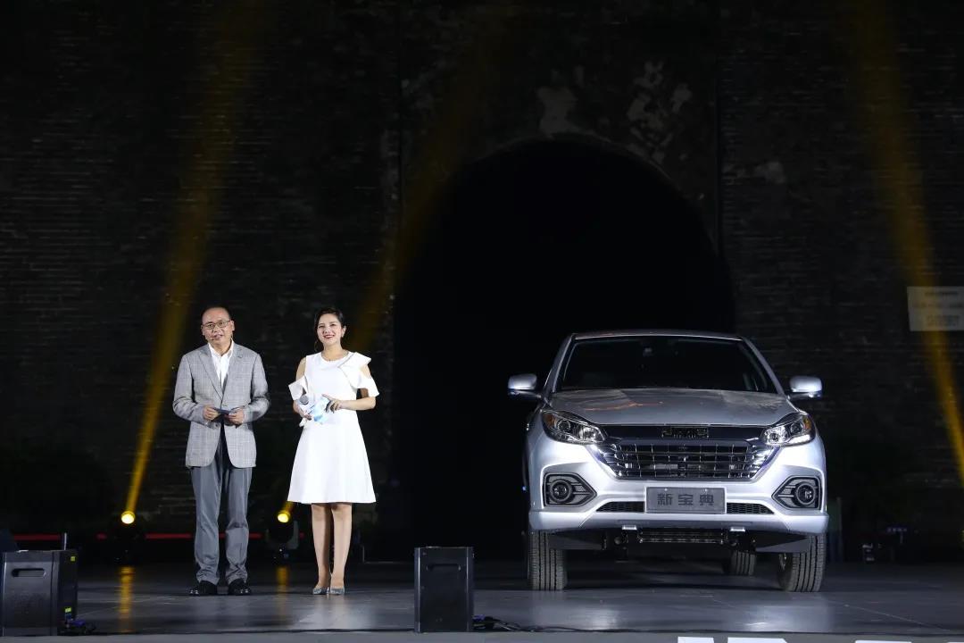 8万级皮卡碾压性优势，发动机终身质保，江铃新宝典震撼上市！！ - 第5张