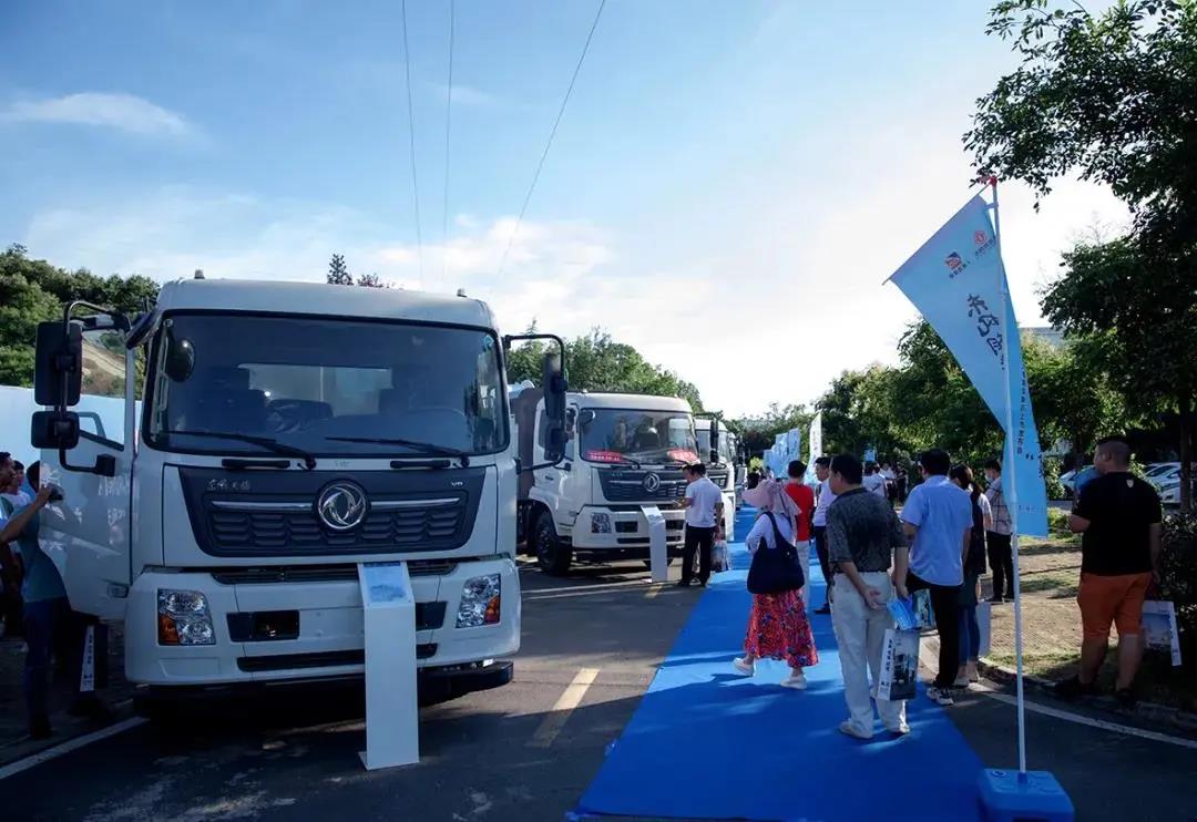 燃油燃气大马力!东风商用车5款新品接力上市 - 第5张 - 提加商用车网 燃油燃气大马力!东风商用车5款新品接力上市 - 第5张